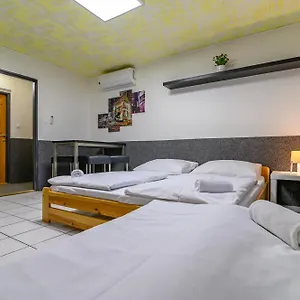 Hostal Seven, Praga