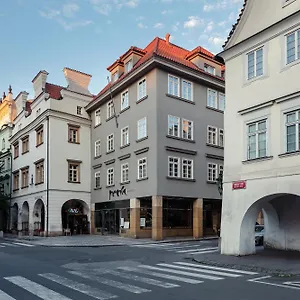 4* Отель Perla