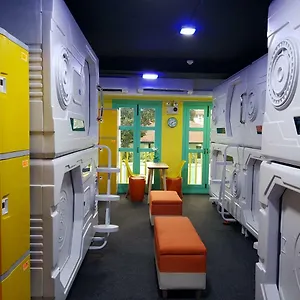 Galaxy Pods @ Chinatown Сингапур
